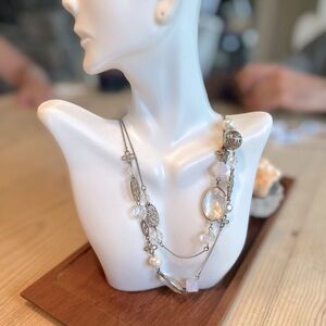 Delicate Lace Fashion Crystal Statement Necklace